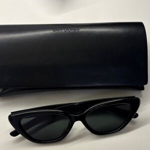 GENTLE MONSTER Black Cat-Eye Sunglasses